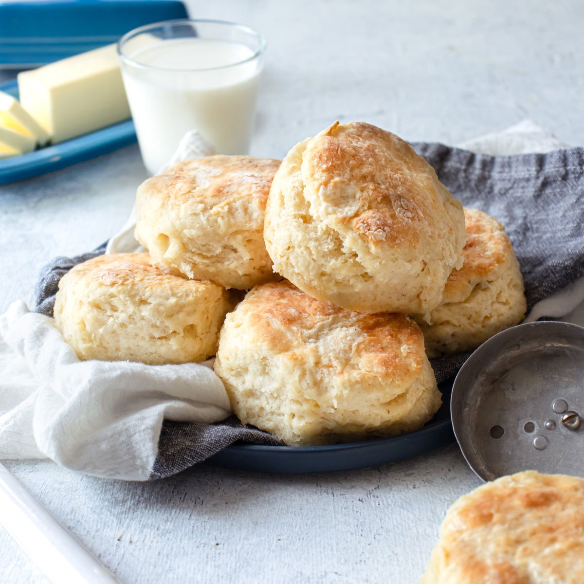 OvenBaked Cast Iron Skillet Buttermilk Biscuits Fueling a Southern Soul